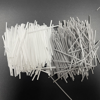 โพรพิลีน PP ไฟเบอร์สังเคราะห์ Macrofiber สำหรับคอนกรีตซีเมนต์ป้องกันการแตกร้าว