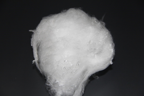 เส้นใยสังเคราะห์ Polylactic Acid PP ที่สร้างขึ้นใหม่สำหรับผ้านอนวูฟเวน