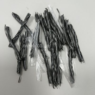 พื้นอุตสาหกรรมใช้พอลิโพรพีเลนสีเทา สายใยแมคโร PP สายใย Twist สําหรับการเสริมคอนกรีตในงานก่อสร้าง